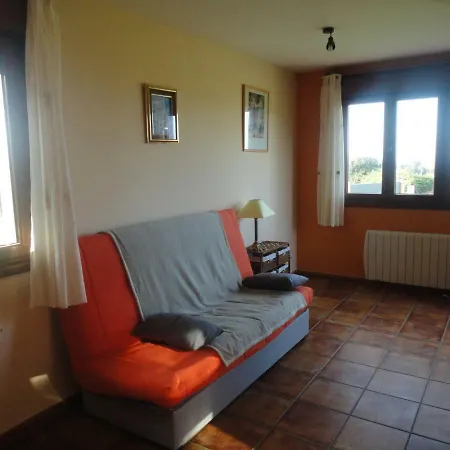 Apartamento En Bañugues. El Monte * Bañugues