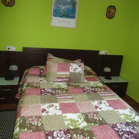 Apartamento En Banugues. El Monte * Bañugues